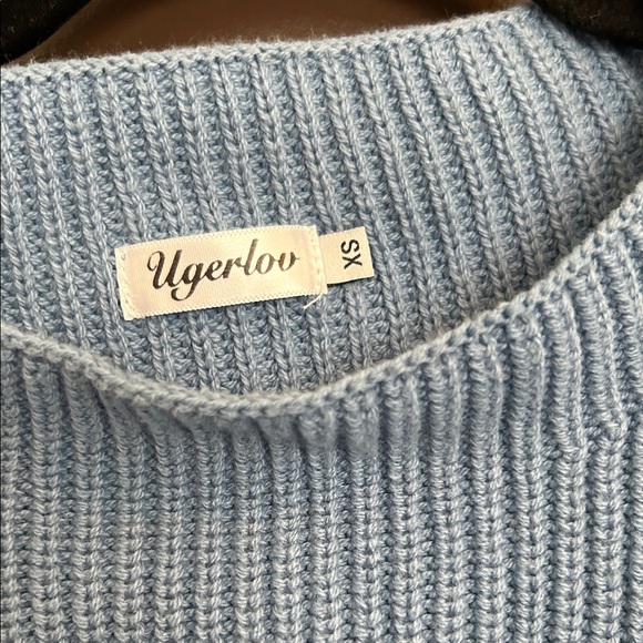 Comfy Casual Blue Knit Top with Pocket XS in excellent condition - Picture 7 of 11